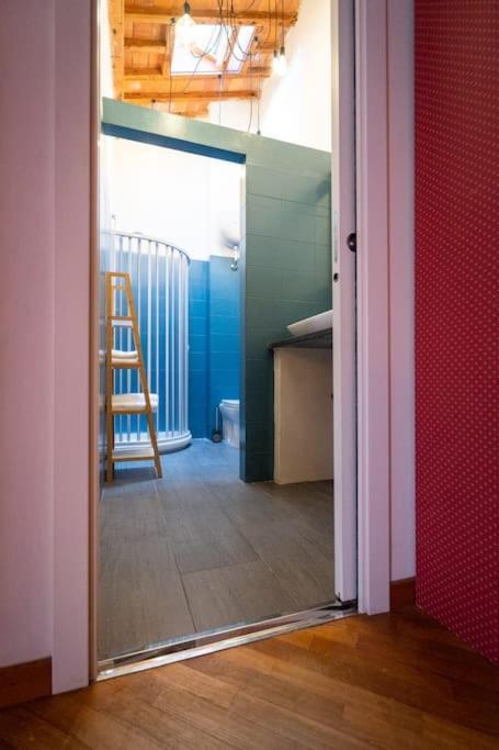 22 Home - Parcheggio Privato - Accogliente - Collegamento Sardegna E Corsica Livorno Ngoại thất bức ảnh